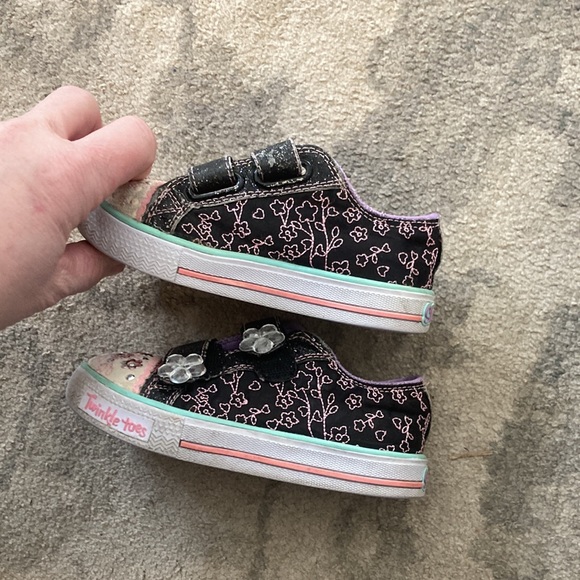 Skechers Twinkle toes black purple and pink shoes - Picture 2 of 6